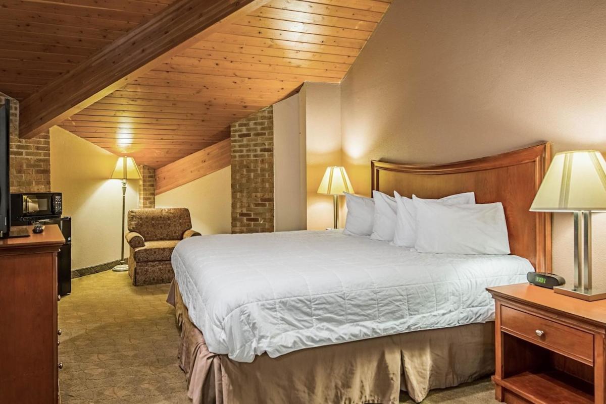 Royal Inn Suites Huntington Eksteriør billede